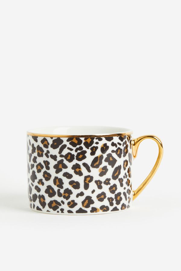 Taza de porcelana