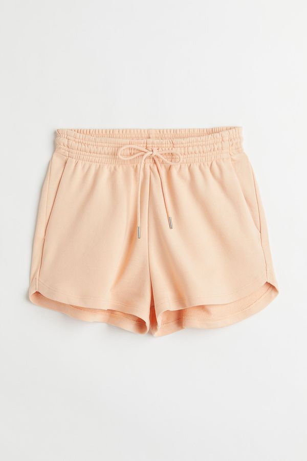 Shorts en tela de buzo