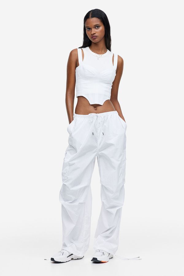 Pantalón paracaídas de nylon