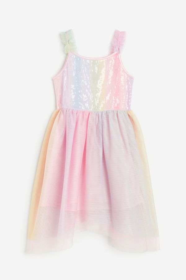 Vestido asimétrico con falda de tul