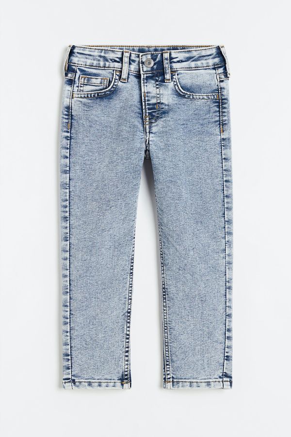 Relaxed Tapered Fit Jeans