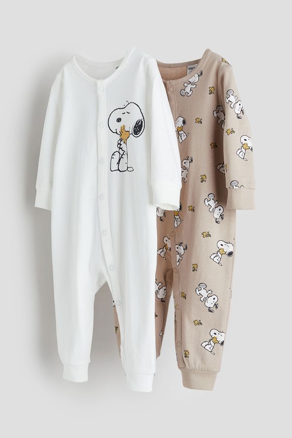 Pack de 2 pijamas con diseño estampado