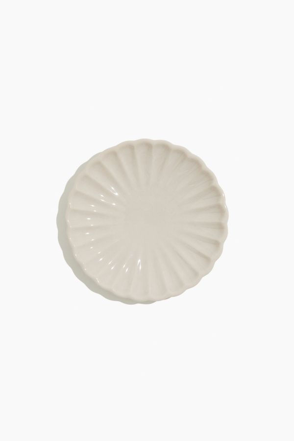 Fuente pequeña de porcelana