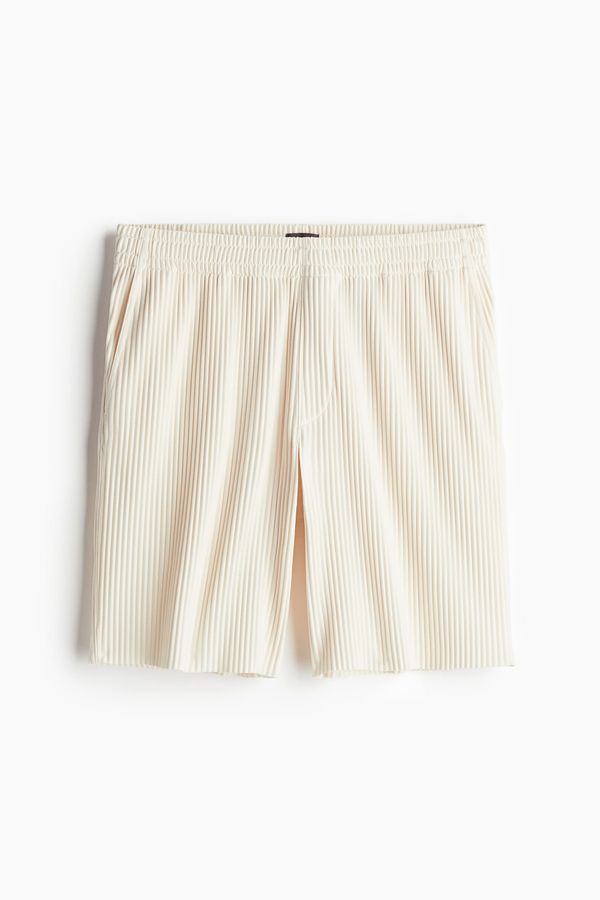 Bermudas plisados Regular Fit