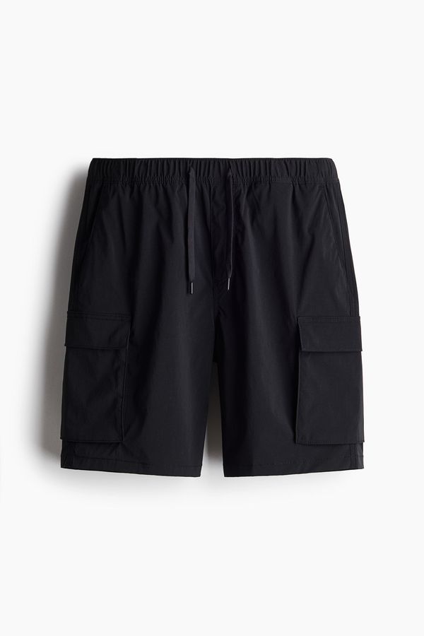 Shorts cargo de nylon Regular Fit