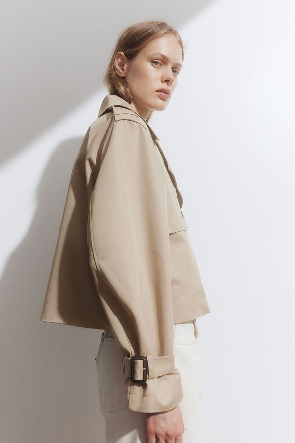 Chaqueta estilo trenchcoat