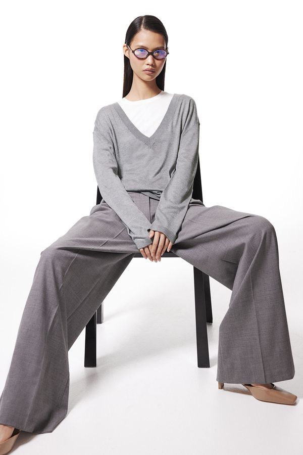 Sweater con escote en V