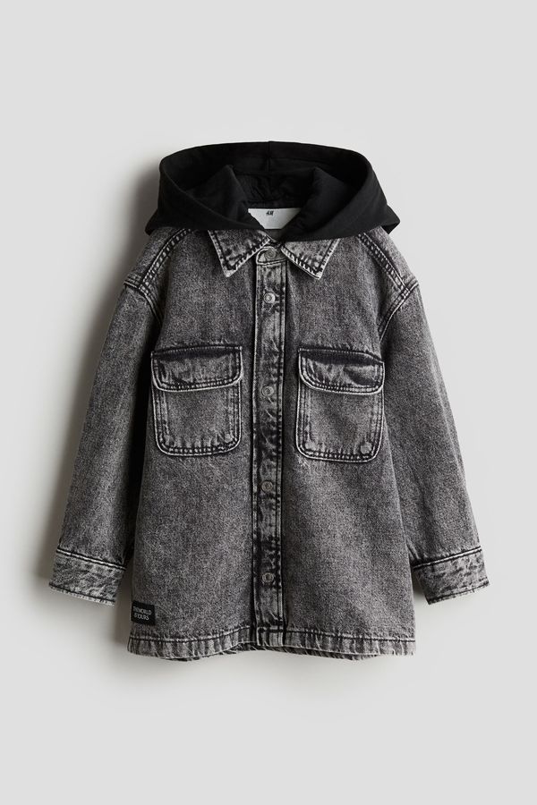 Overshirt denim con capucha