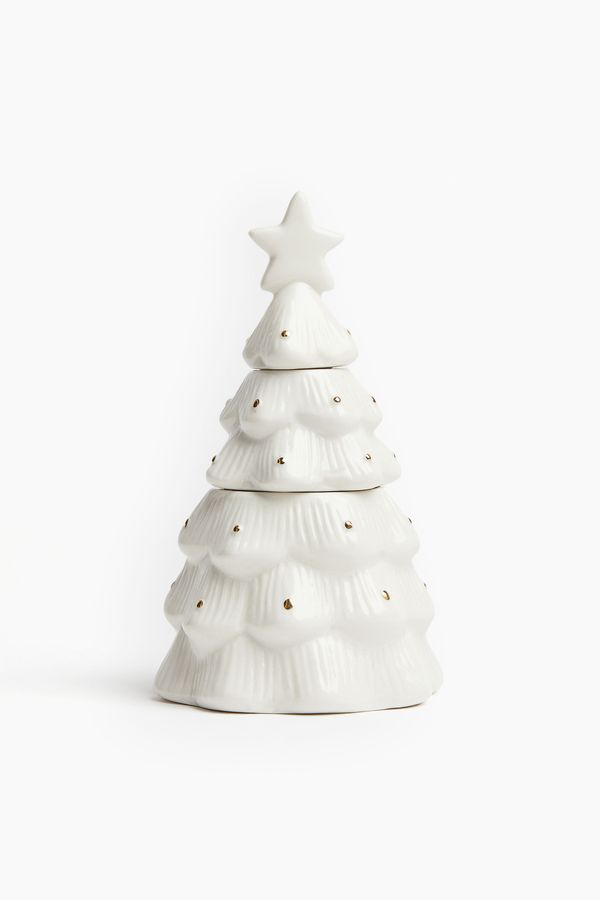 Velas en recipiente con forma de árbol de Navidad