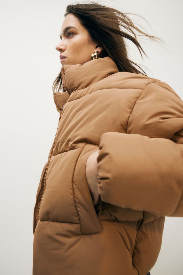 Chaqueta puffy corta