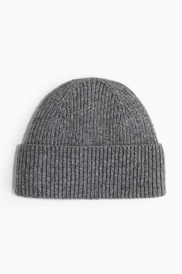 Gorro en punto acanalado de mezcla de lana