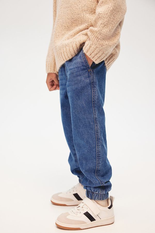 Joggers de sarga con forro de punto
