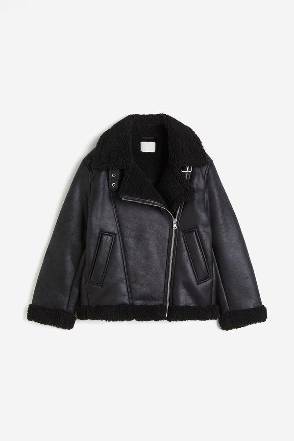 Chaqueta oversize con forro de peluche