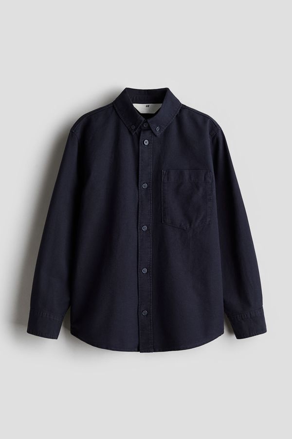 Camisa de algodón con cuello clásico
