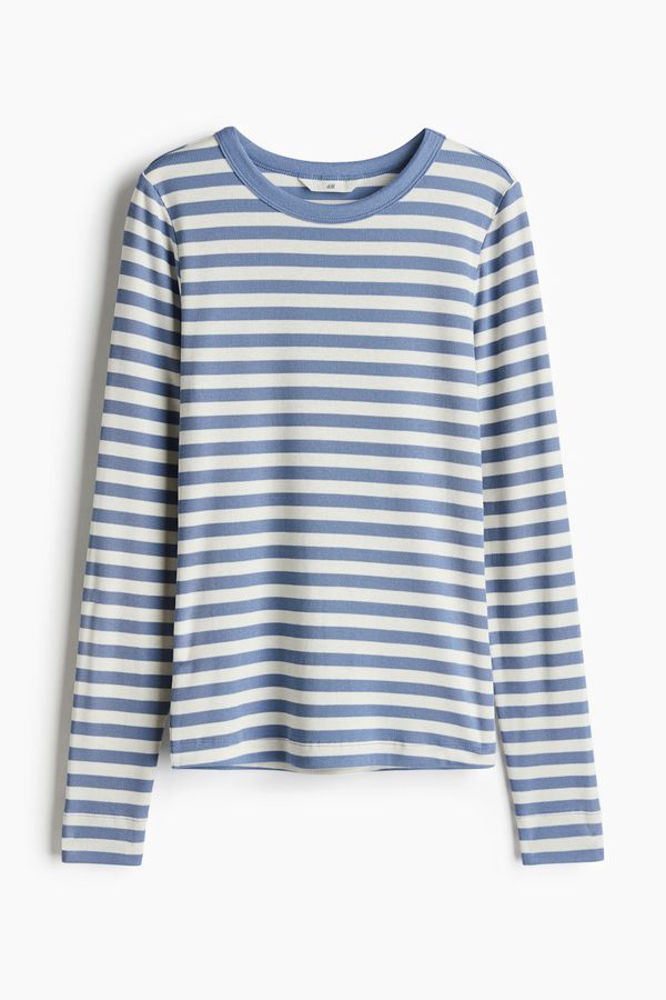 Polera de manga larga en punto acanalado