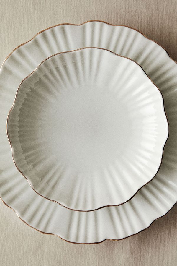 Plato hondo de porcelana