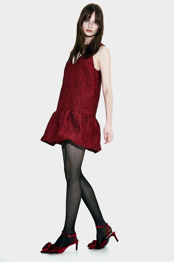 Vestido en tejido jacquard con basta burbuja