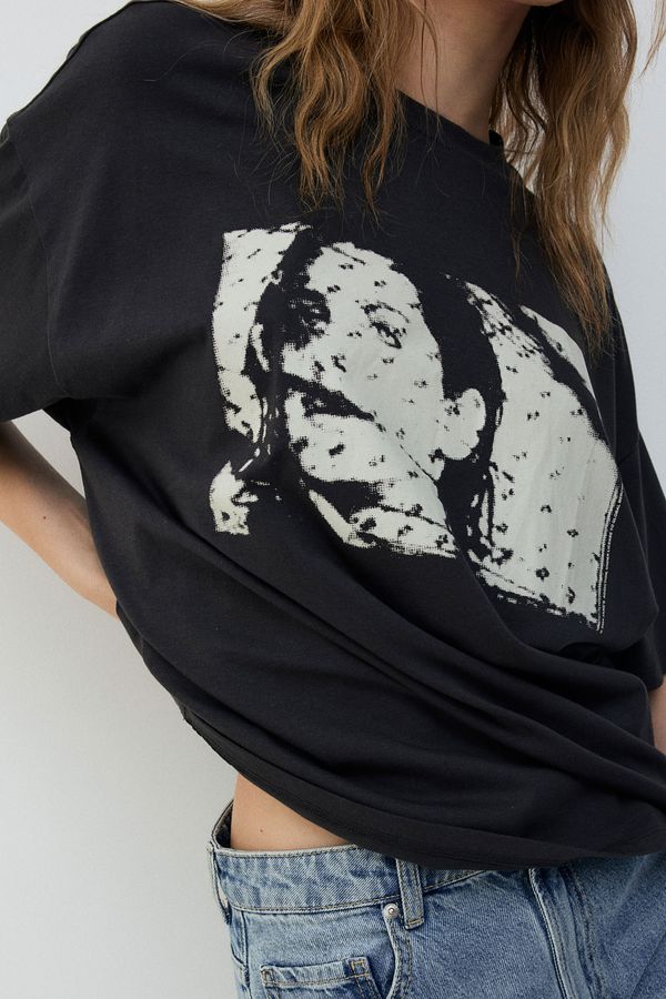 Polera oversize con motivo estampado