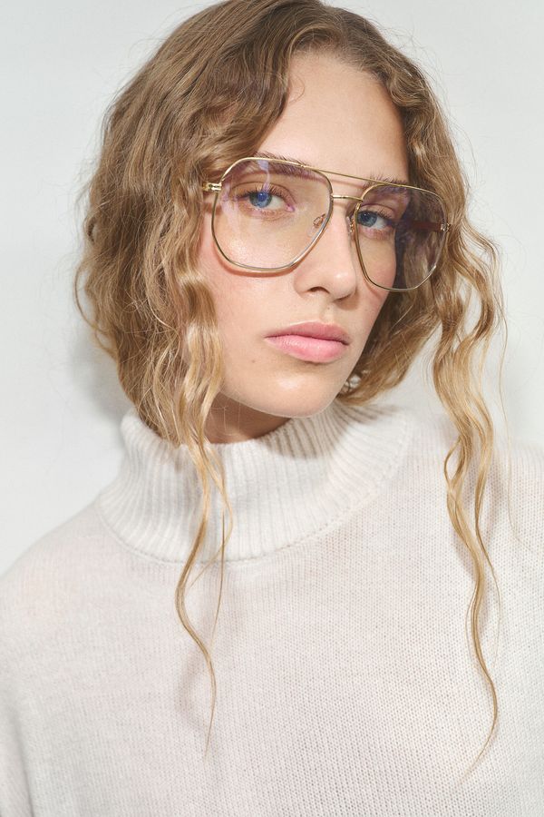 Sweater de punto fino con cuello alto