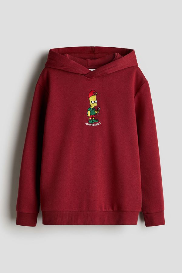 Polerón hoodie con bordado
