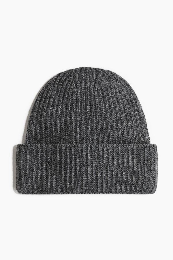 Gorro en mezcla de lana acanalada