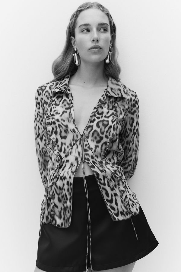 Blusa de gasa con lazos
