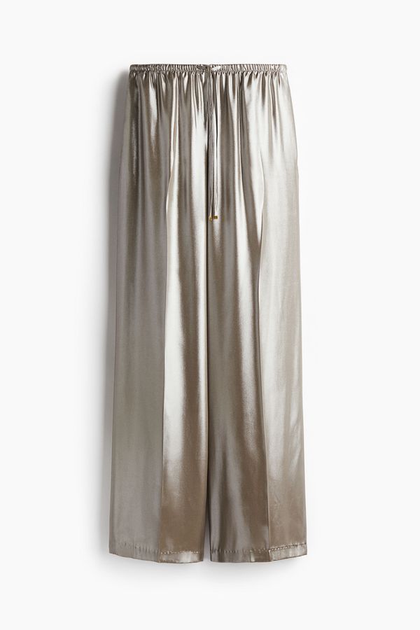 Pantalón amplio con cordón de ajuste