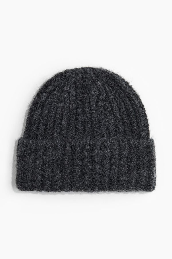 Gorro beanie en punto acanalado