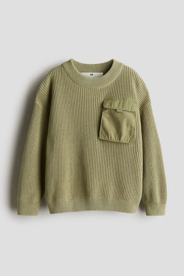 Sweater con bolsillo de solapa