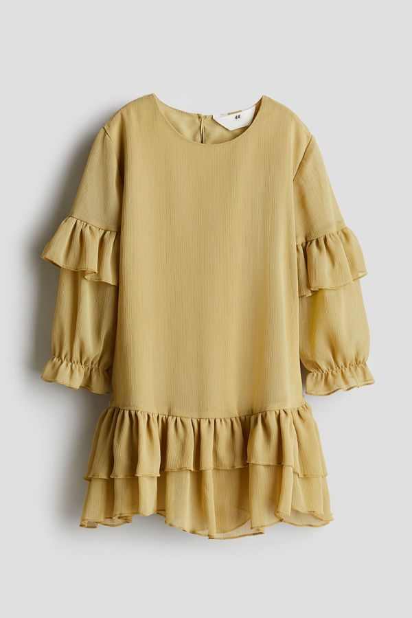 Vestido de gasa con vuelos