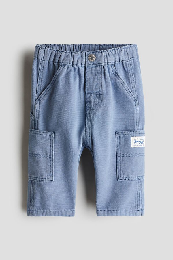 Jeans con bolsillos de parche