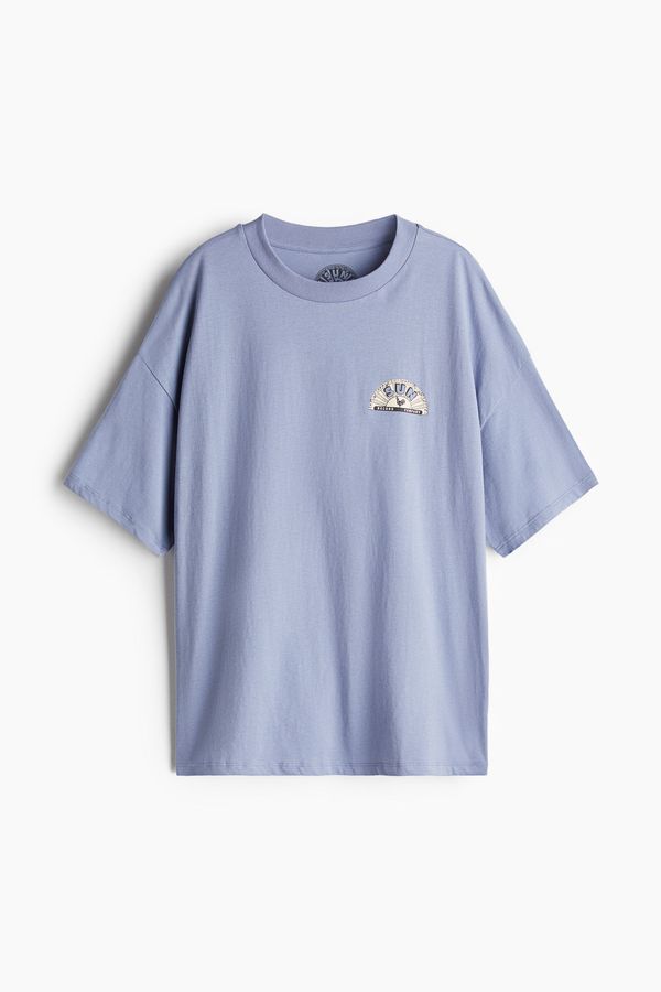 Polera oversize con motivo estampado