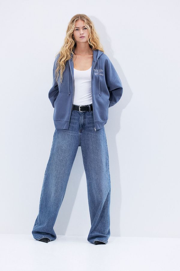 Polerón hoodie oversize con cierre y motivo