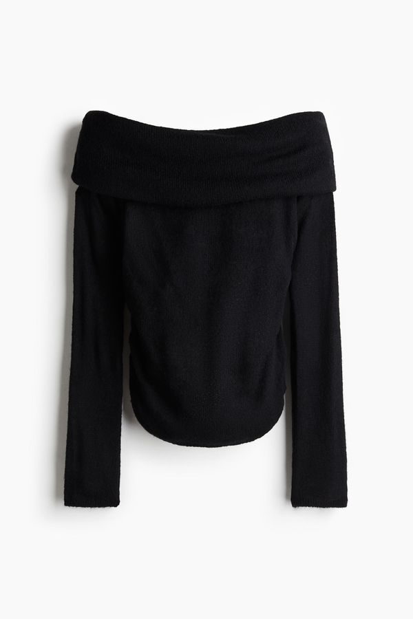 Sweater off-the-shoulder en punto transparente