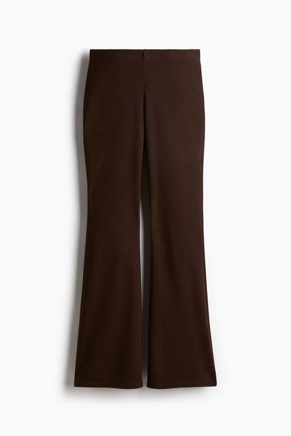 Leggings acampanados en punto fino
