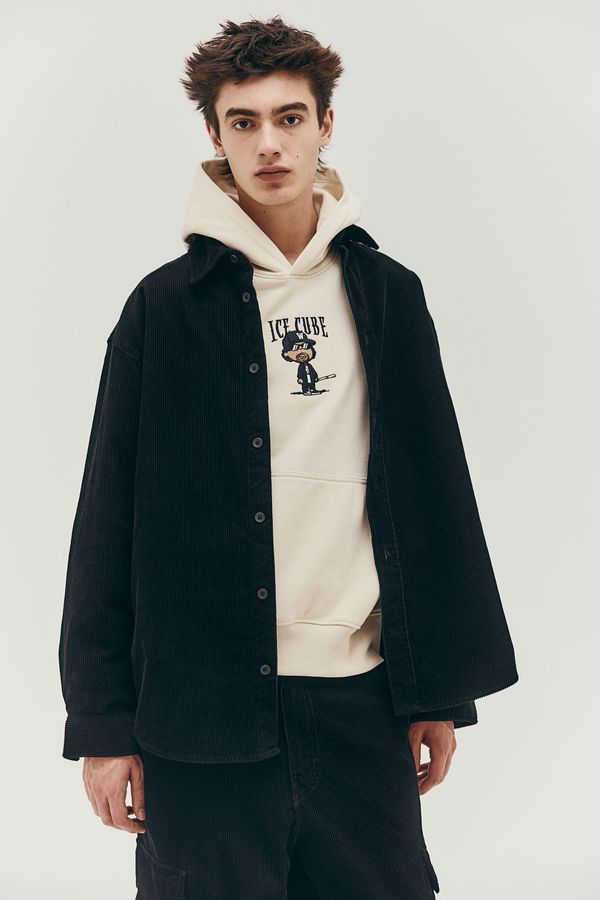 Polerón hoodie Oversized Fit con motivo