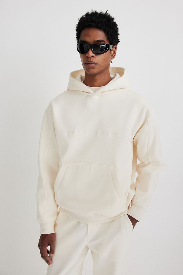 Polerón hoodie estampado Loose Fit