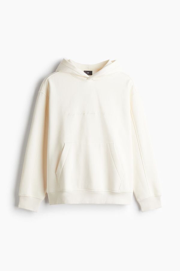 Polerón hoodie estampado Loose Fit