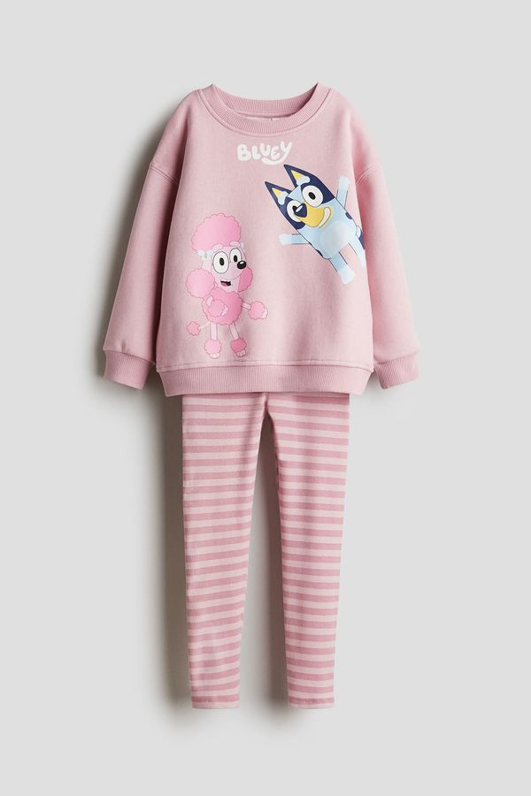 Conjunto de polerón y leggings