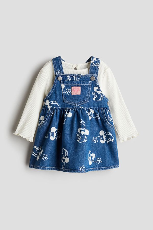 Conjunto de polera y vestido