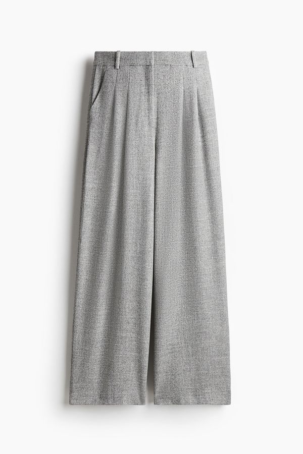 Pantalón amplio