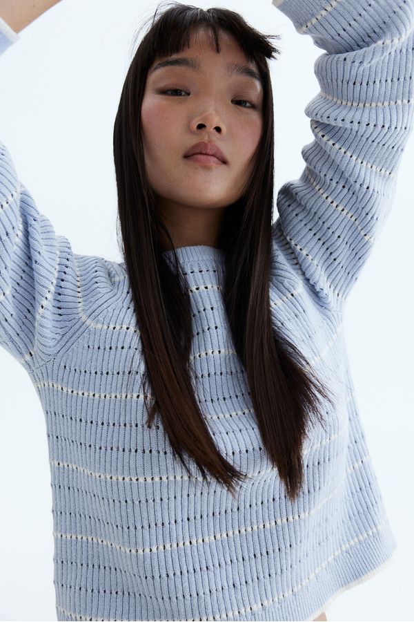 Sweater con diseño calado