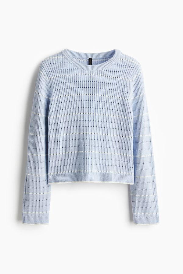 Sweater con diseño calado