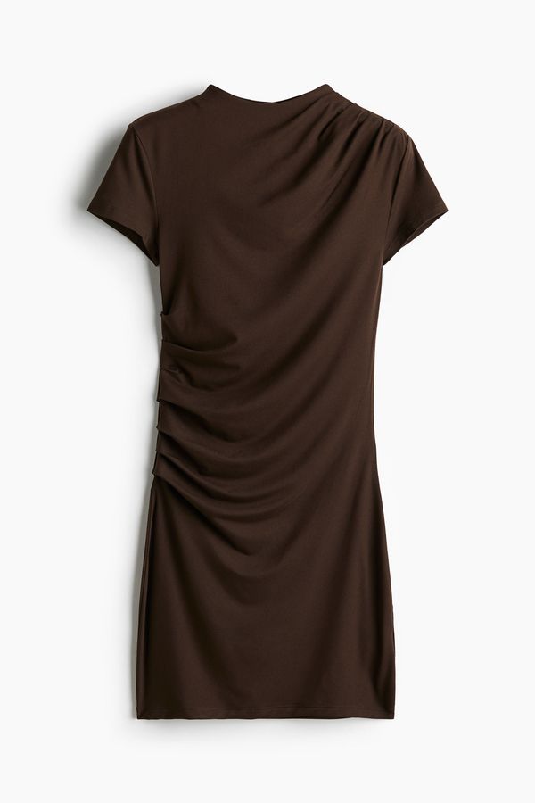 Vestido bodycon con diseño drapeado
