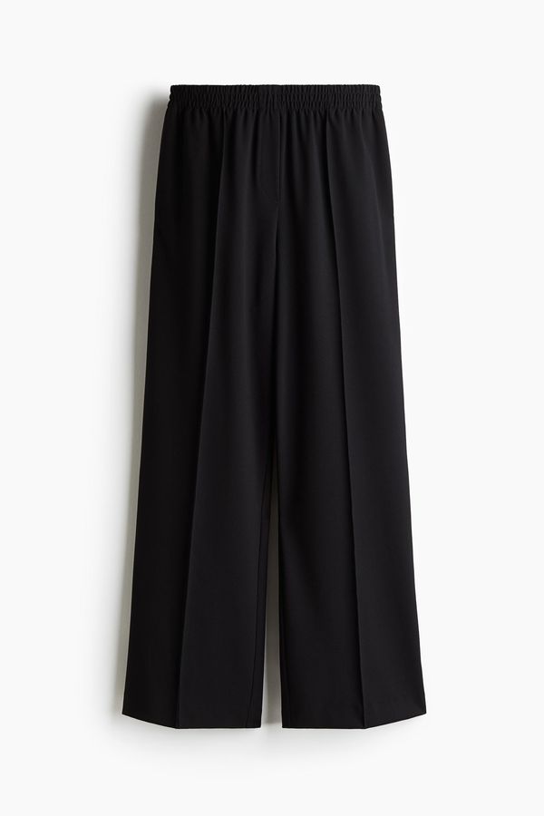 Pantalón amplio con raya