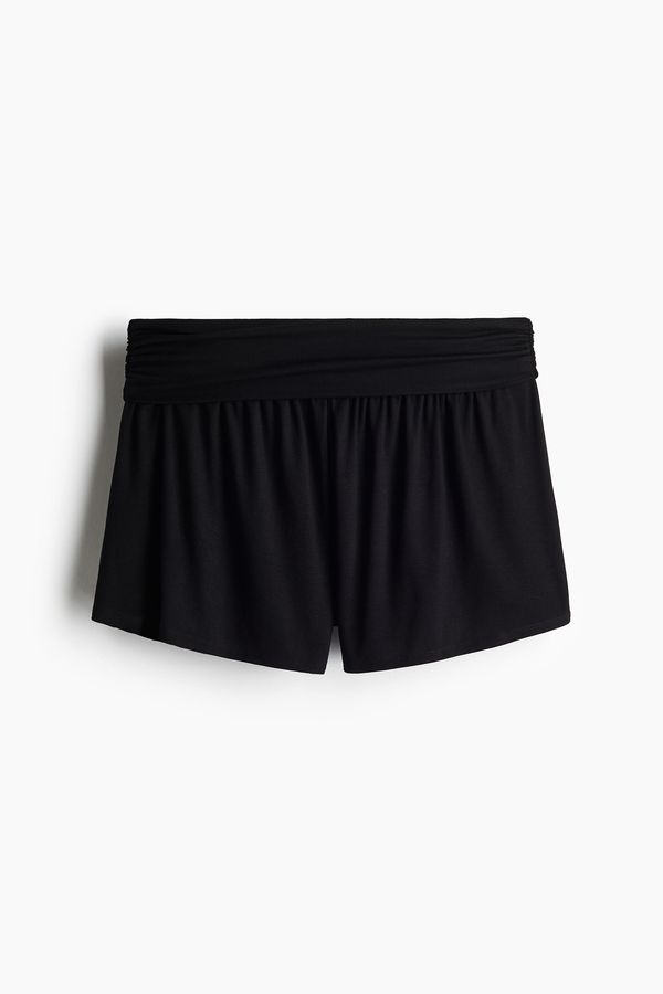 Shorts de viscosa con frunces