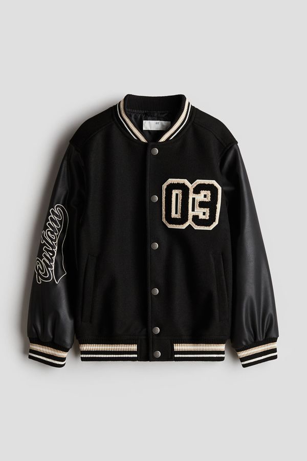 Chaqueta de baseball con aplicaciones