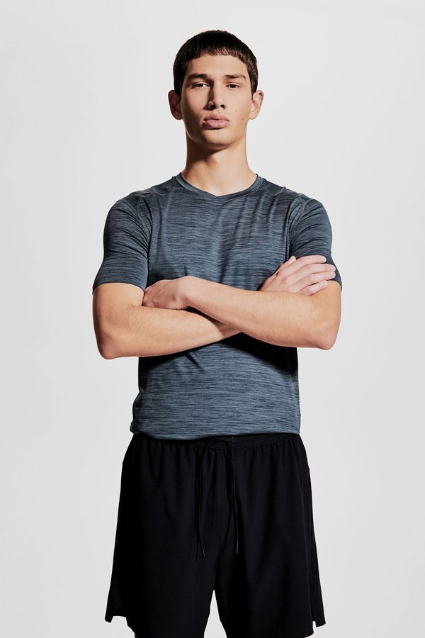 Polera deportiva con DryMove™ Muscle Fit