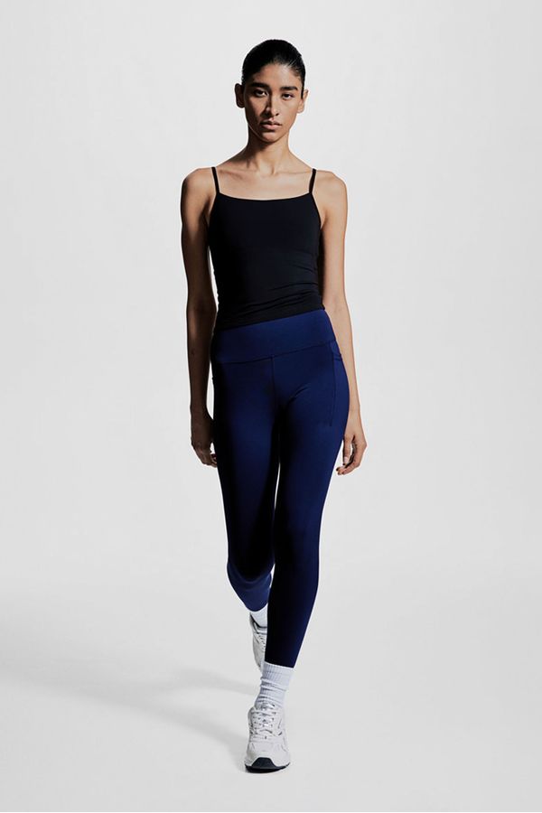 Top deportivo DryMove™ con tirantes finos