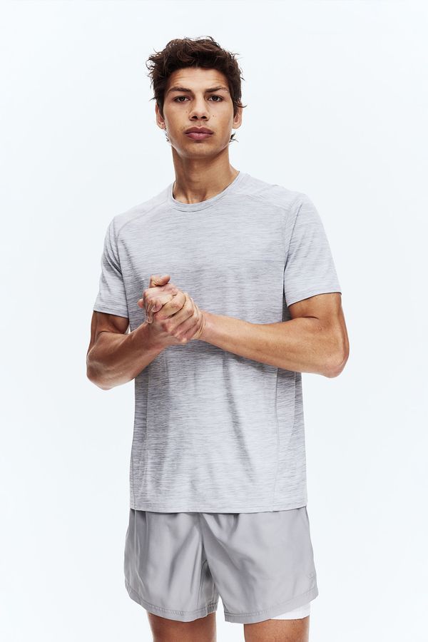 Polera deportiva con DryMove™ Muscle Fit